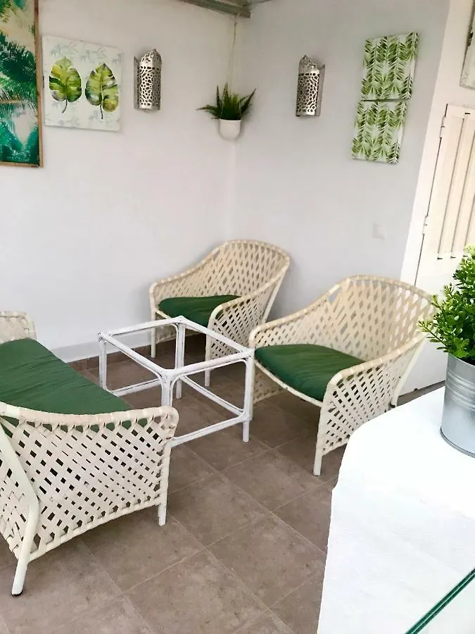 فندق مالقةفي  El Palo Beach House بيت للعطل